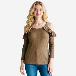 Buckle | Daytrip Cold Shoulder Long Sleeve Ribbed Top + Lace Crop Top